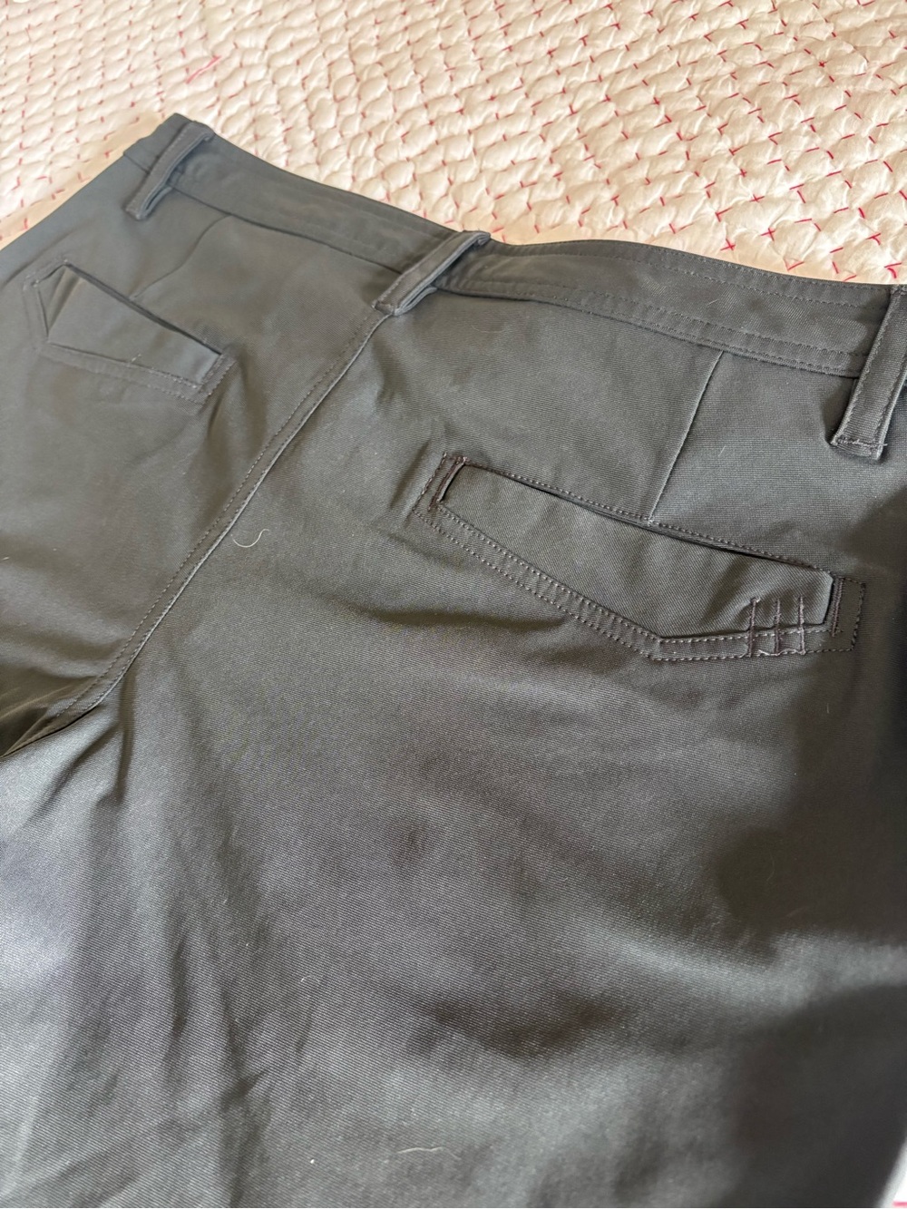 Lululemen Men's Black Performance Shorts- Five pockets - Picture 5 of 8
